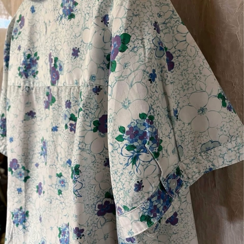 Floral Women's Top - White and Purple - Picture 7 of 9